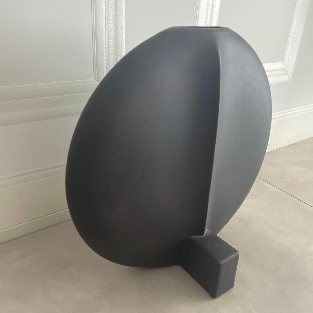 花瓶・フラワースタンド 101 Guggenheim Vase Big Coffee