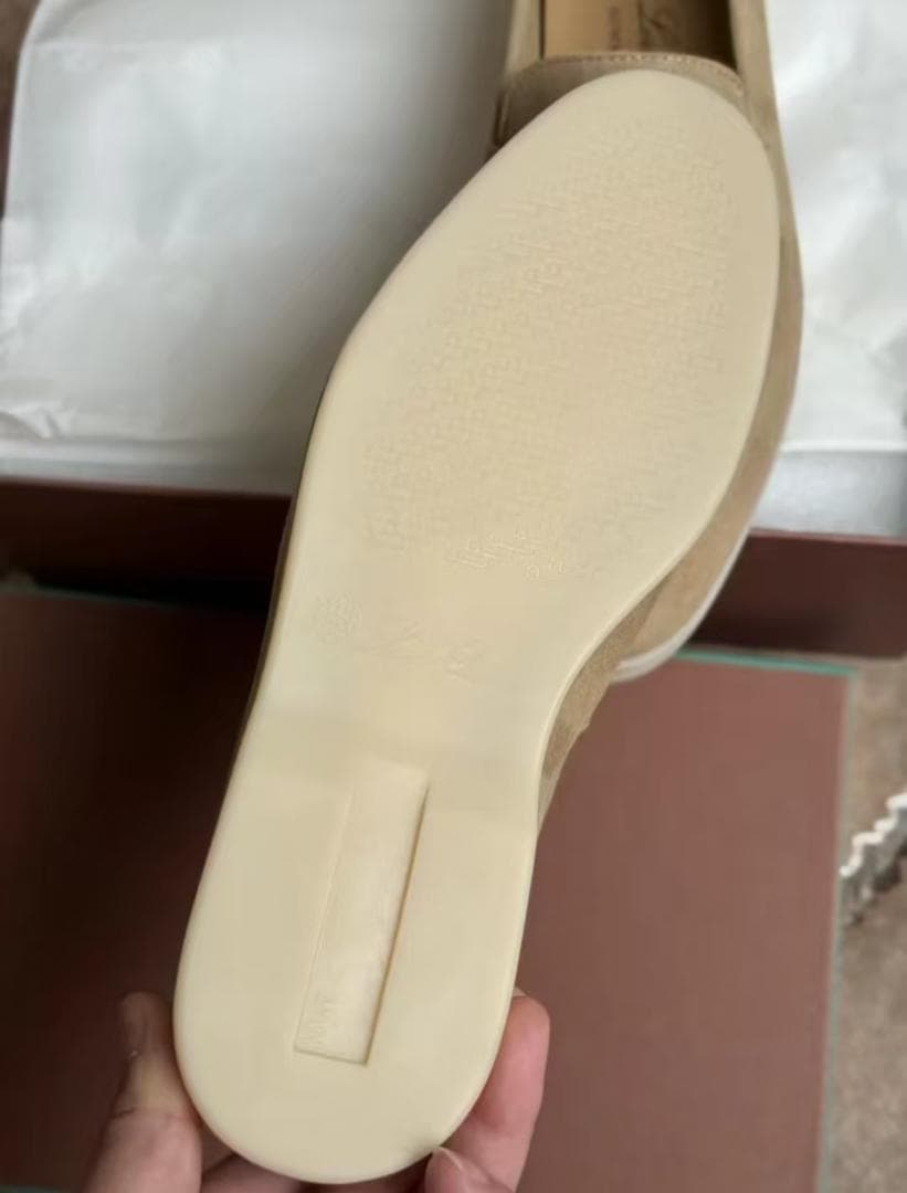 Loro Piana ベージュ スエード モカシン SUMMER WALK