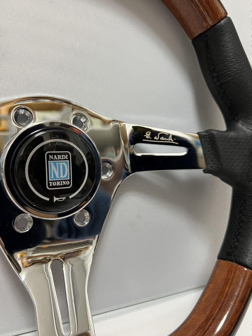 ナルディ　ステアリング　新品　社外品　D型　ウッド　ハンドル 社外品