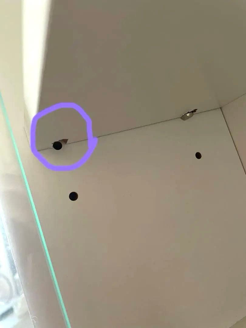 ホワイト木製キッチンカウンター 左右ガラス棚付き