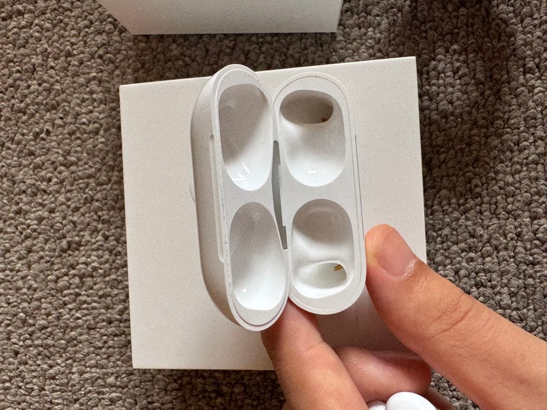 AirPods Pro 第2世代　タイプC 付属品・箱あり