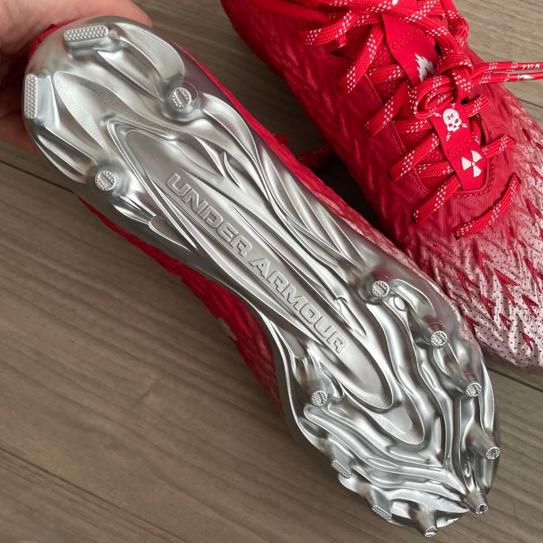 週末セール【新品】Under Armour スポットライト 4.0 MC 28