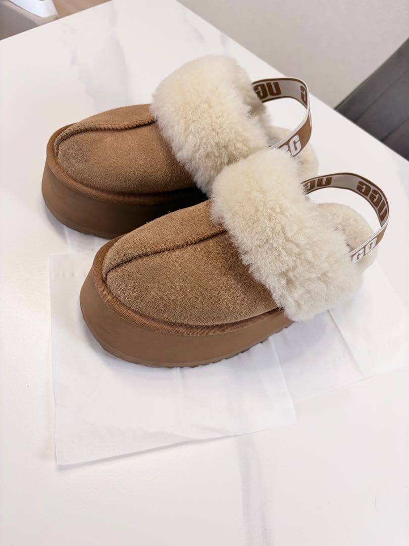 UGG ファンケット ムートンブーツ ブラウン