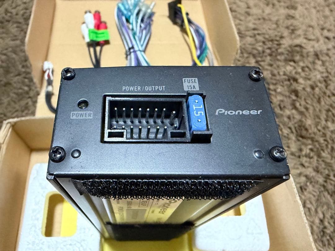 カロッツェリア 小型アンプGM-D1400Ⅱ