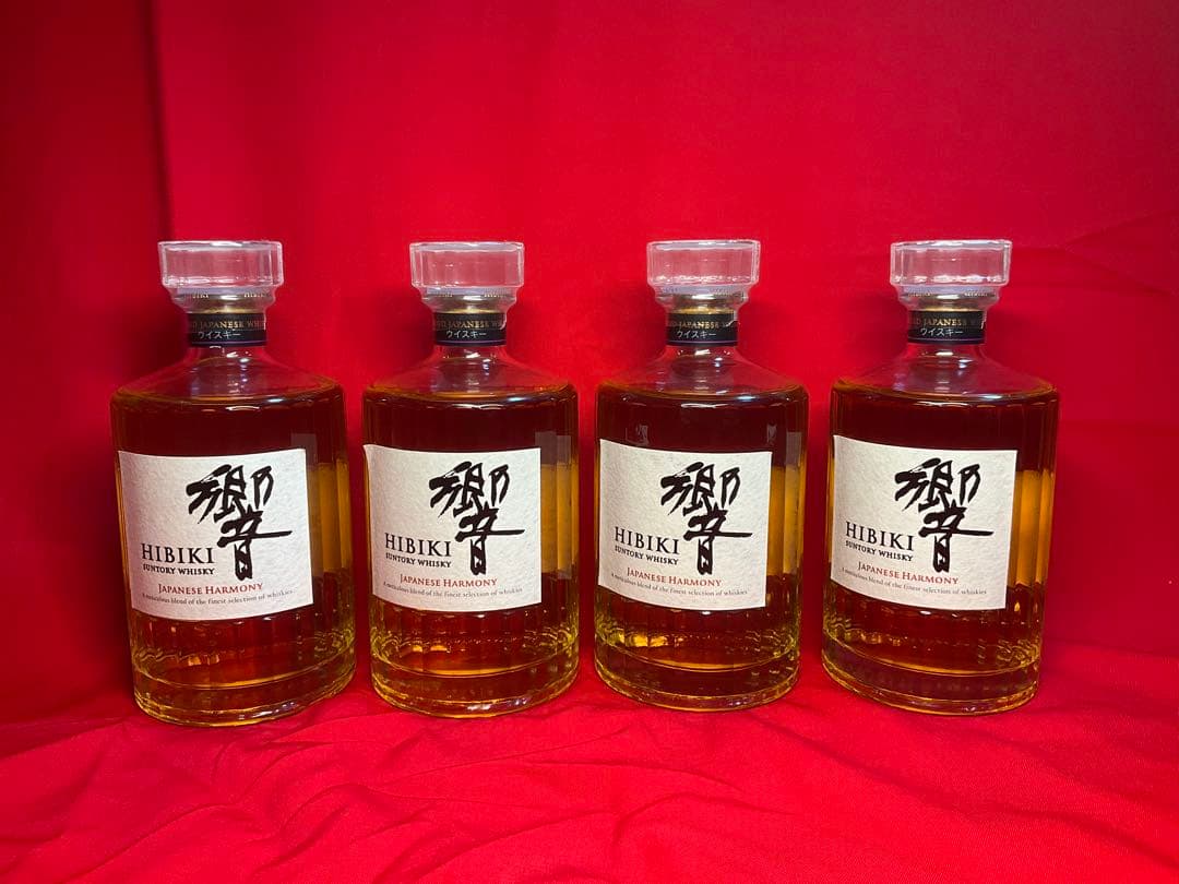 早い者勝ち♪本日限定販売価格♪サントリー　響 700ml 4本　箱無し