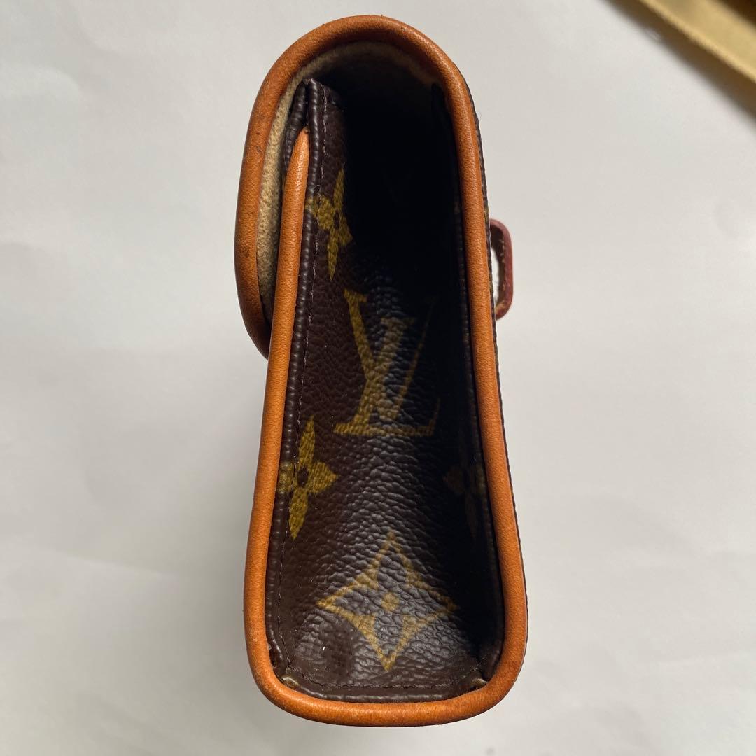 ルイ・ヴィトン ボディバッグ ブラウン