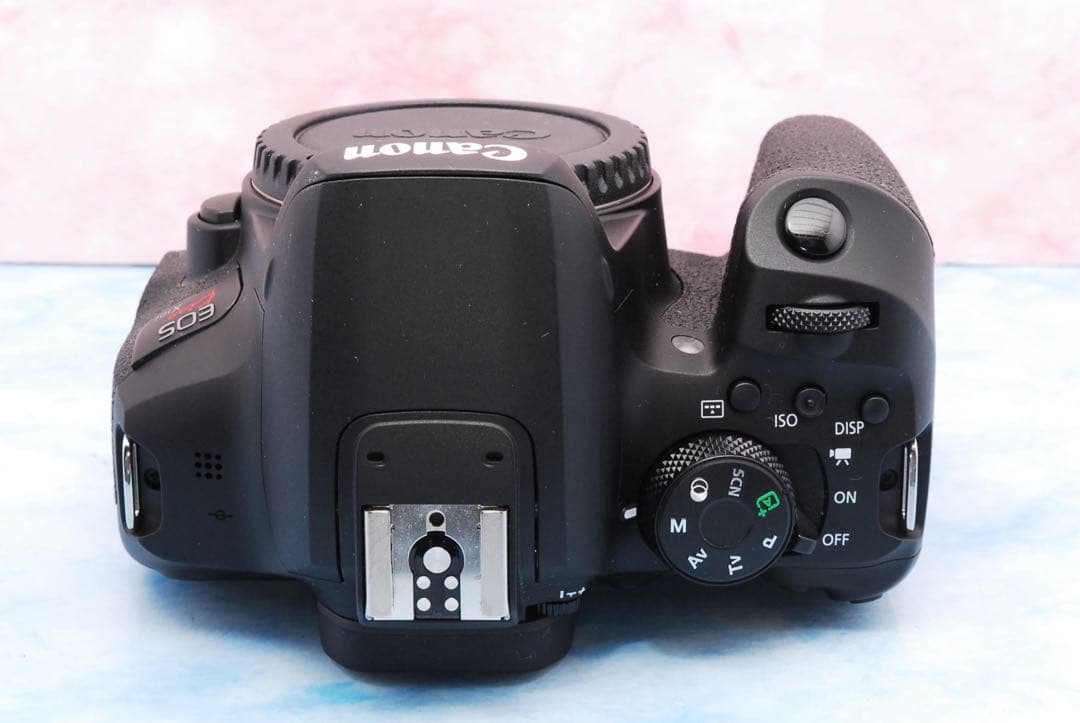 Canon Kiss X10i☆超高性能☆一眼レフカメラ☆スマホ転送OK☆