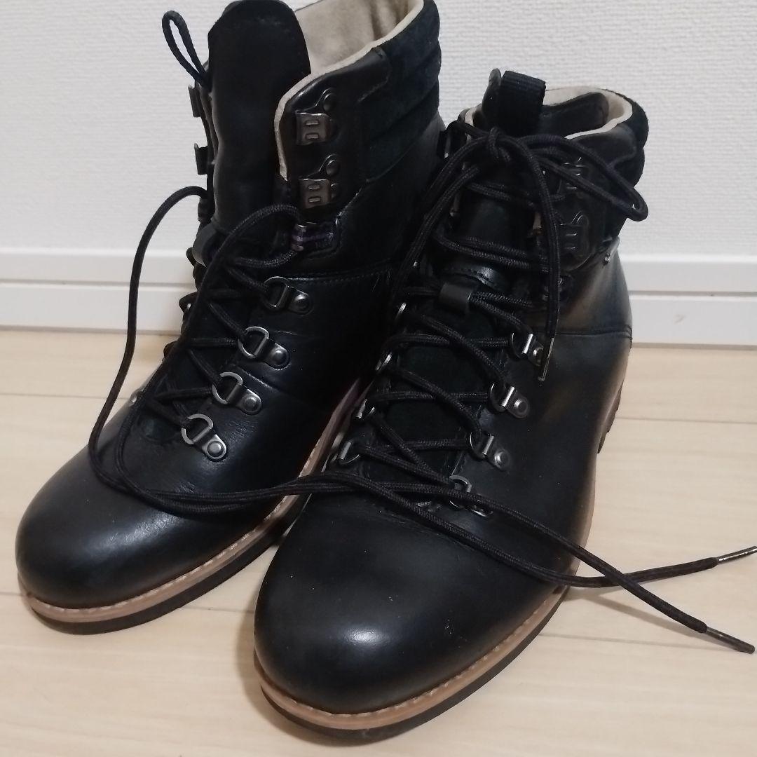 クラークス ゴアテックスレザーブーツ 黒