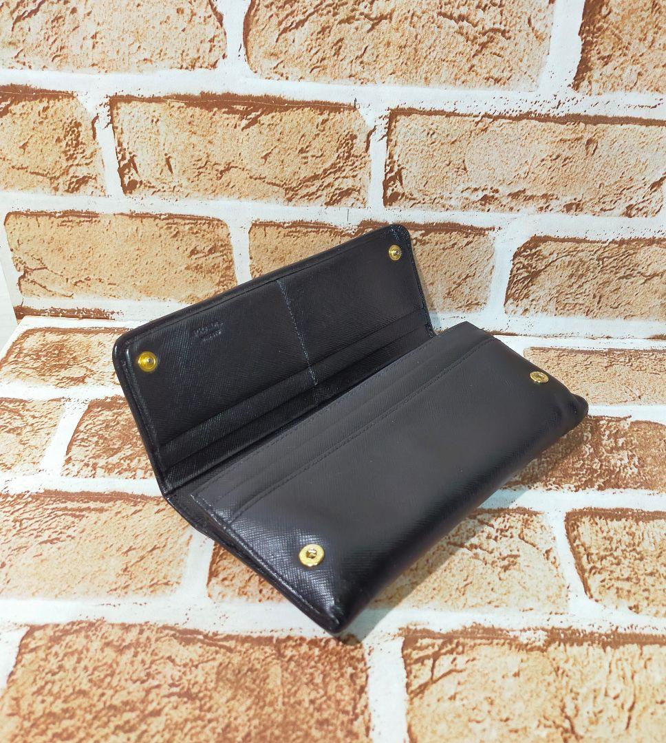 リボン付きブラック長財布