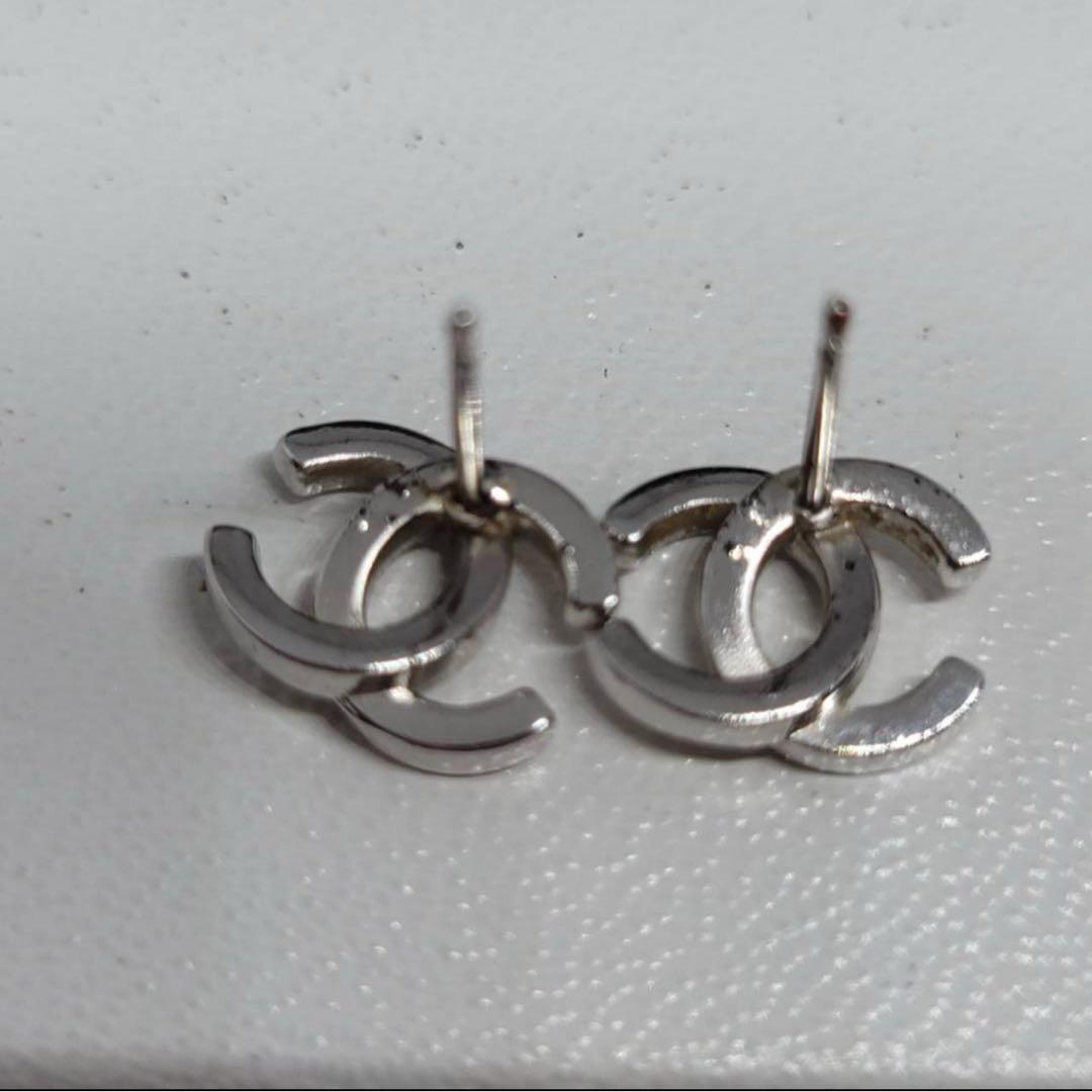 確実正規品　シャネル　ピアス片側　消毒済み　コムドットヤマト着用