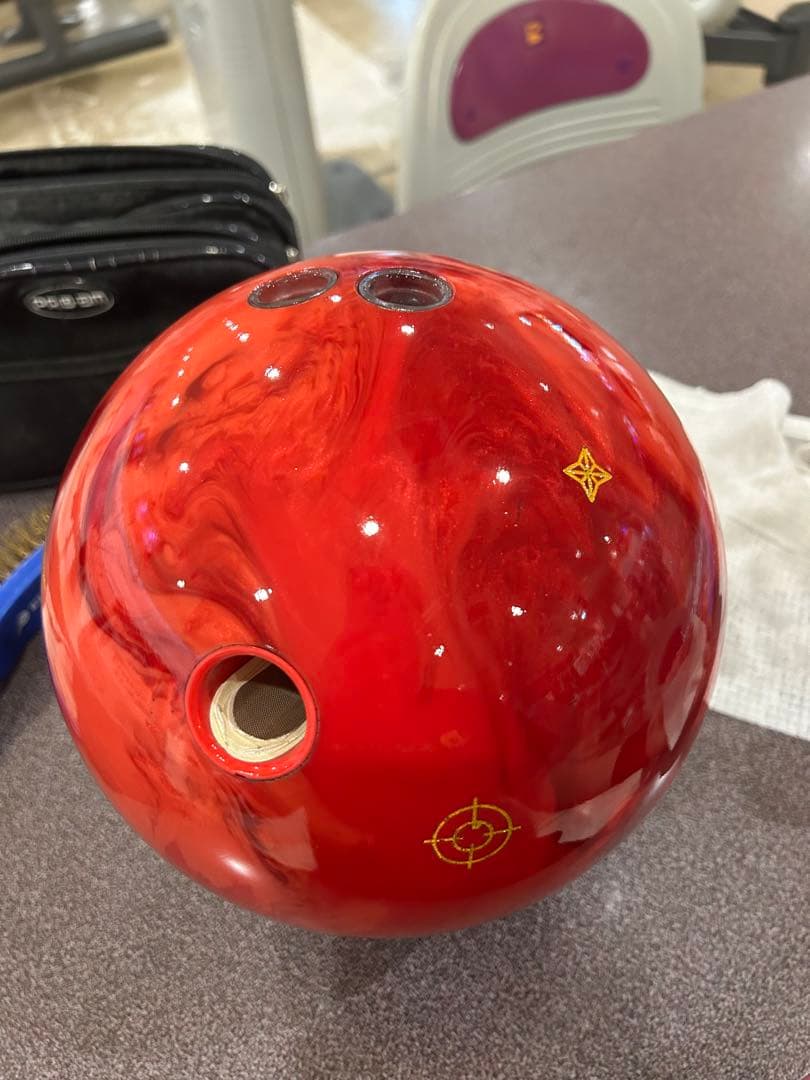 ボウリング　アテンションレッドパール