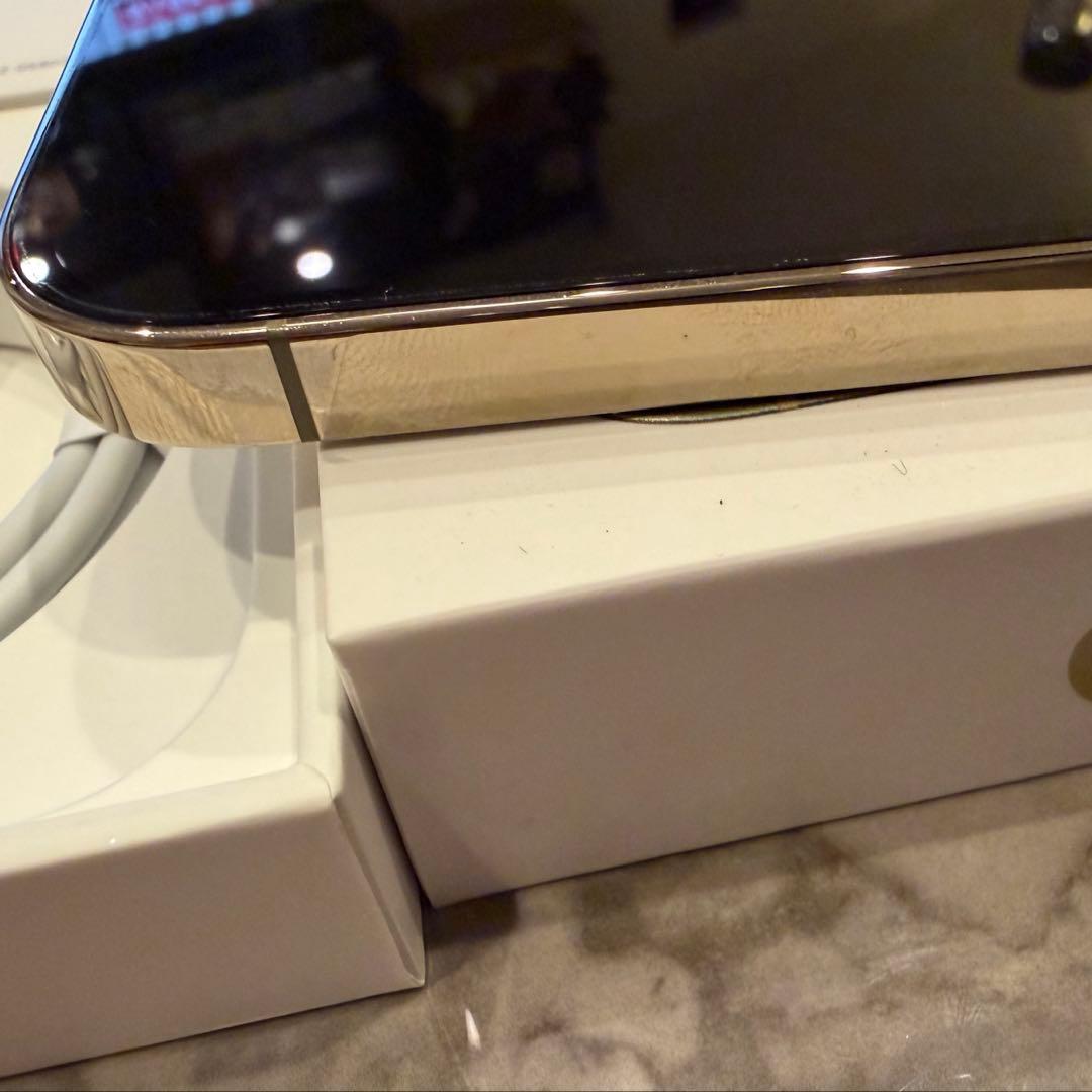 Apple iPhone 14 Pro ゴールド 本体　SIMフリー