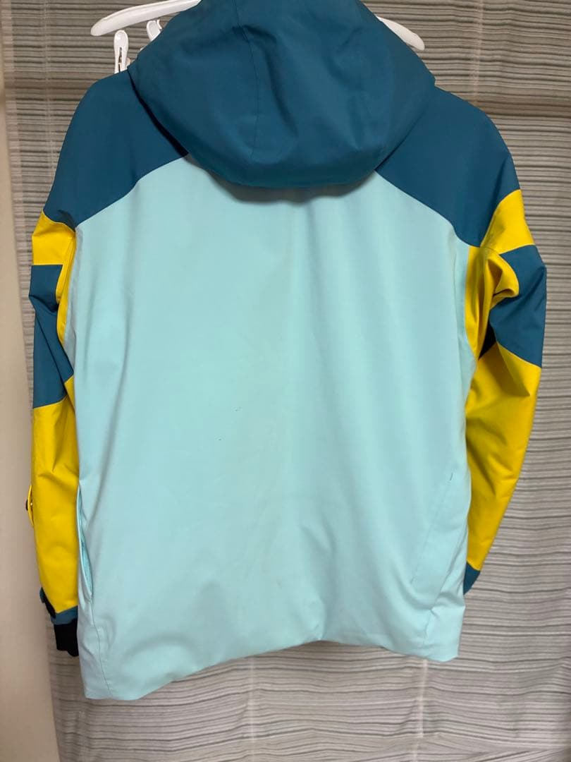 デサントスキーウェアセット（ジャケット・パンツ）