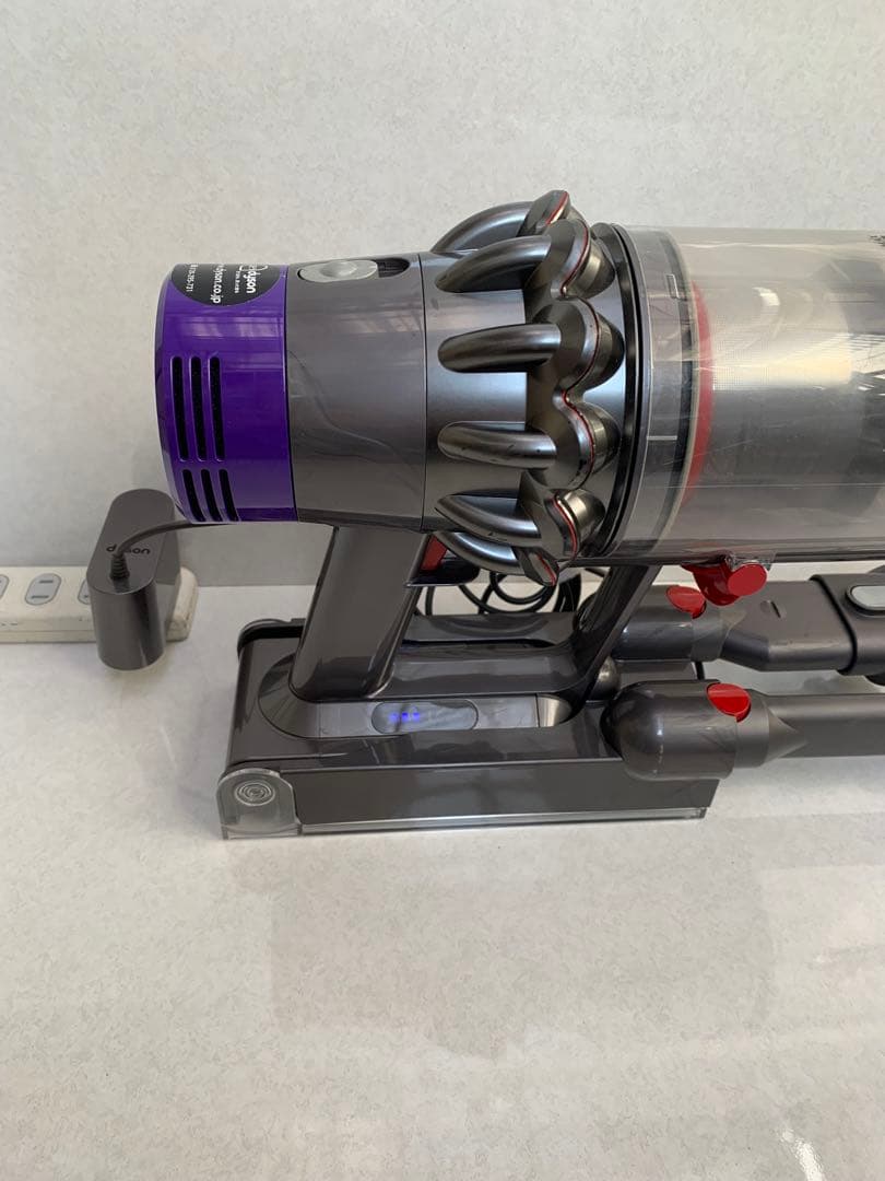 Dyson SV12コードレスクリーナー