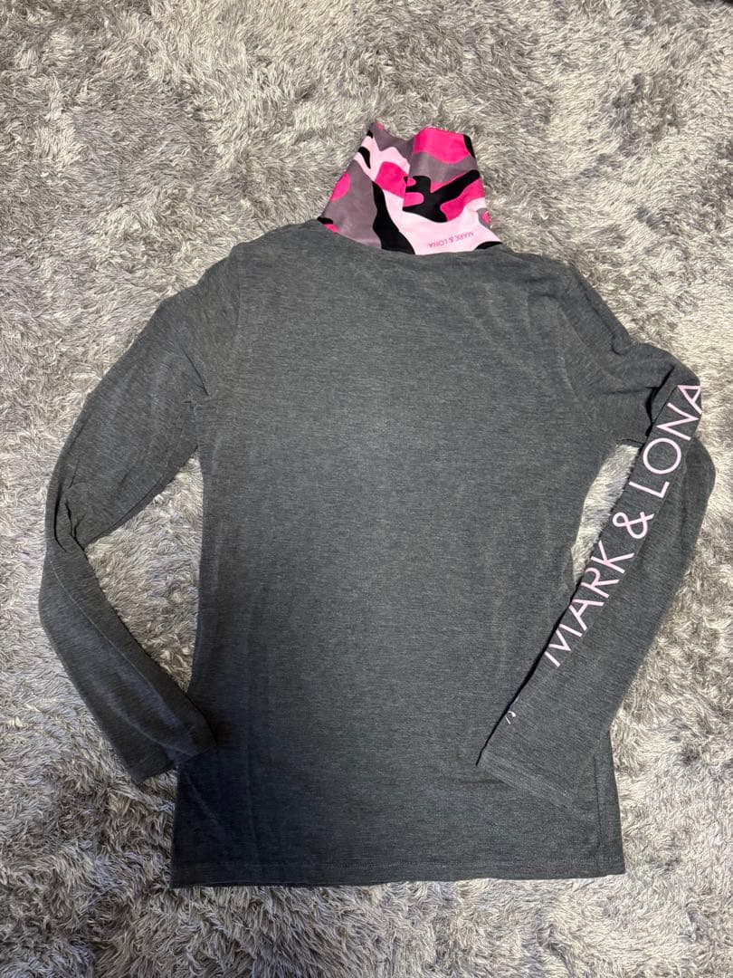 やす君 美品　MARK & LONA モックネック