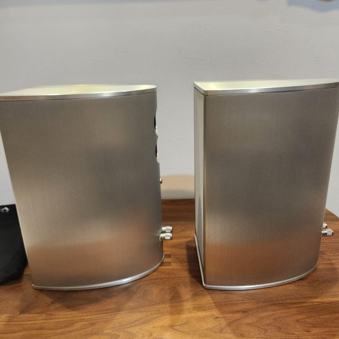 PIEGA製ブックシェルフスピーカ　PREMIUM 301 Silver　ペア