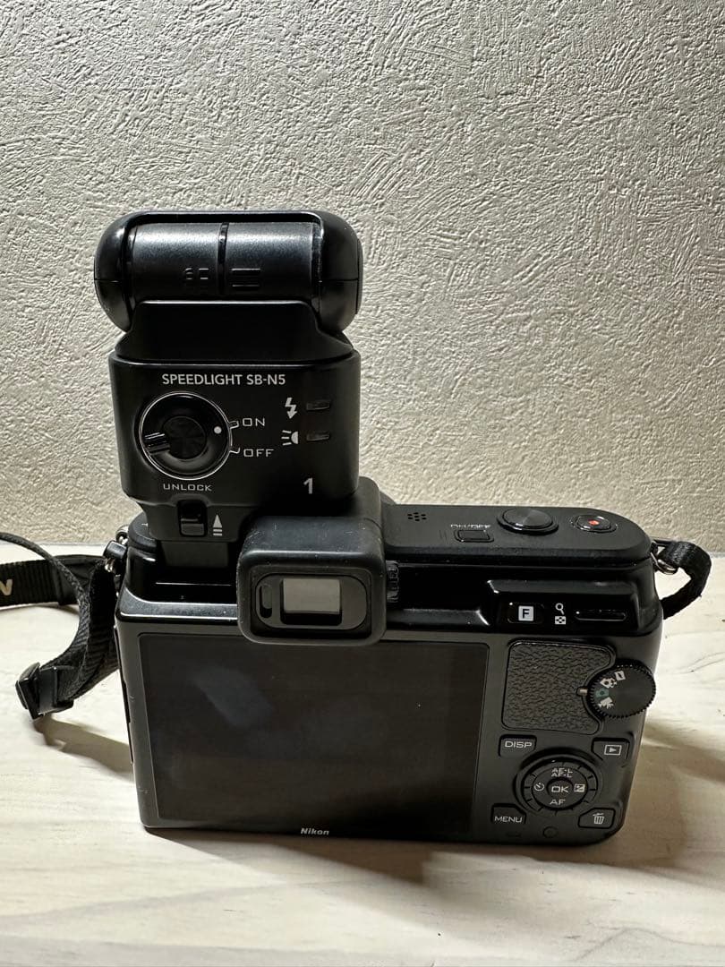 【美品】Nikon Nikon1 V1 レンズセット デジタルカメラ　レンズ　1