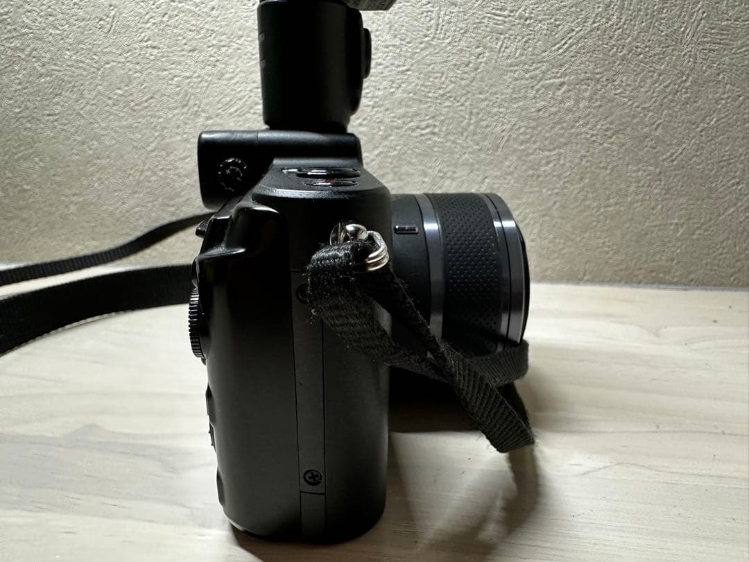 【美品】Nikon Nikon1 V1 レンズセット デジタルカメラ　レンズ　1