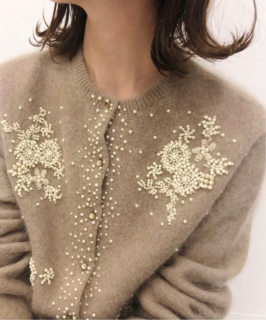 美品！IENA アンゴラ混 パールビーズ 刺繍カーディガン イエナ ファーニット