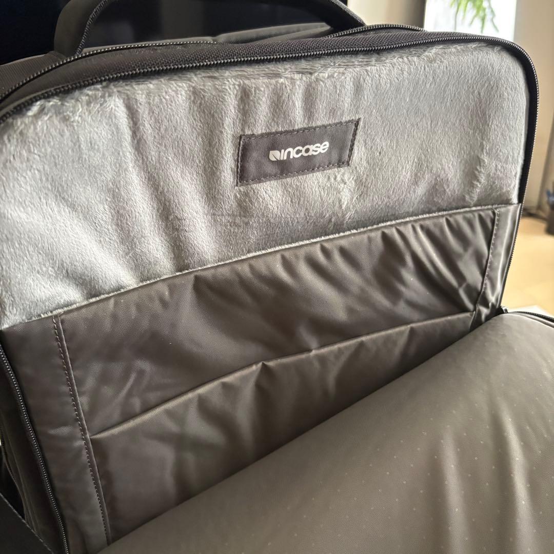 Toshiインケース A.R.C. Travel Pack /Black-