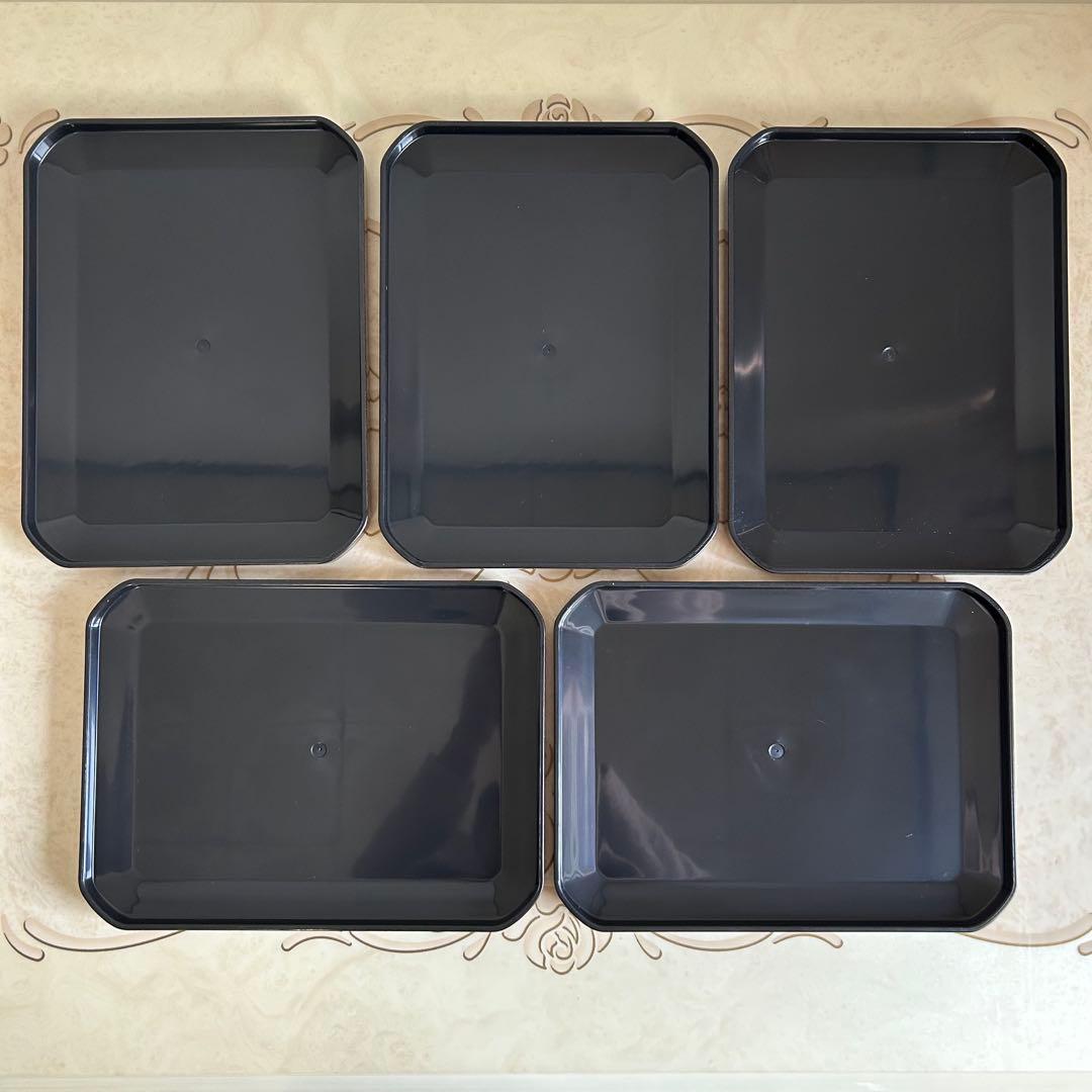 漆器　幕の内弁当箱　弁当箱　松花堂弁当　蓋付き仕切り付き皿　長角鉢　金彩