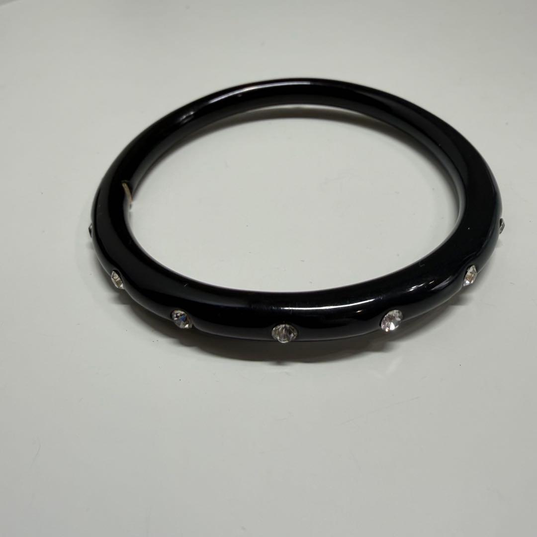オ*ム様 CHANEL ブラック クリスタルバングル