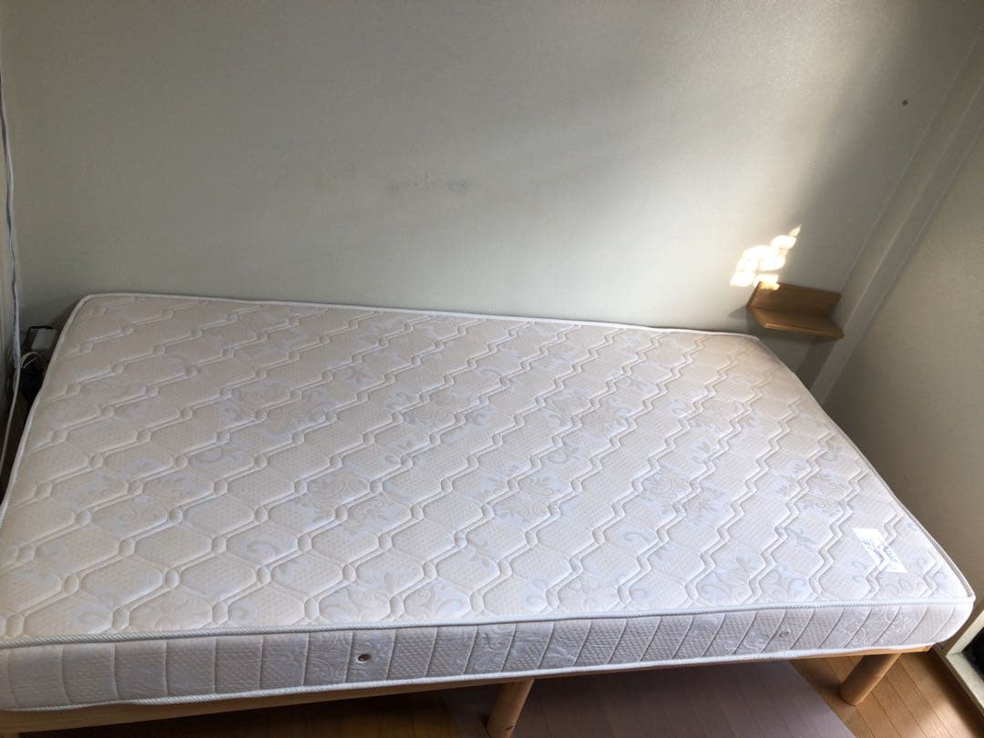 【引取り限定】マニフレックス モデル246 シングルマットレス おまけ付き