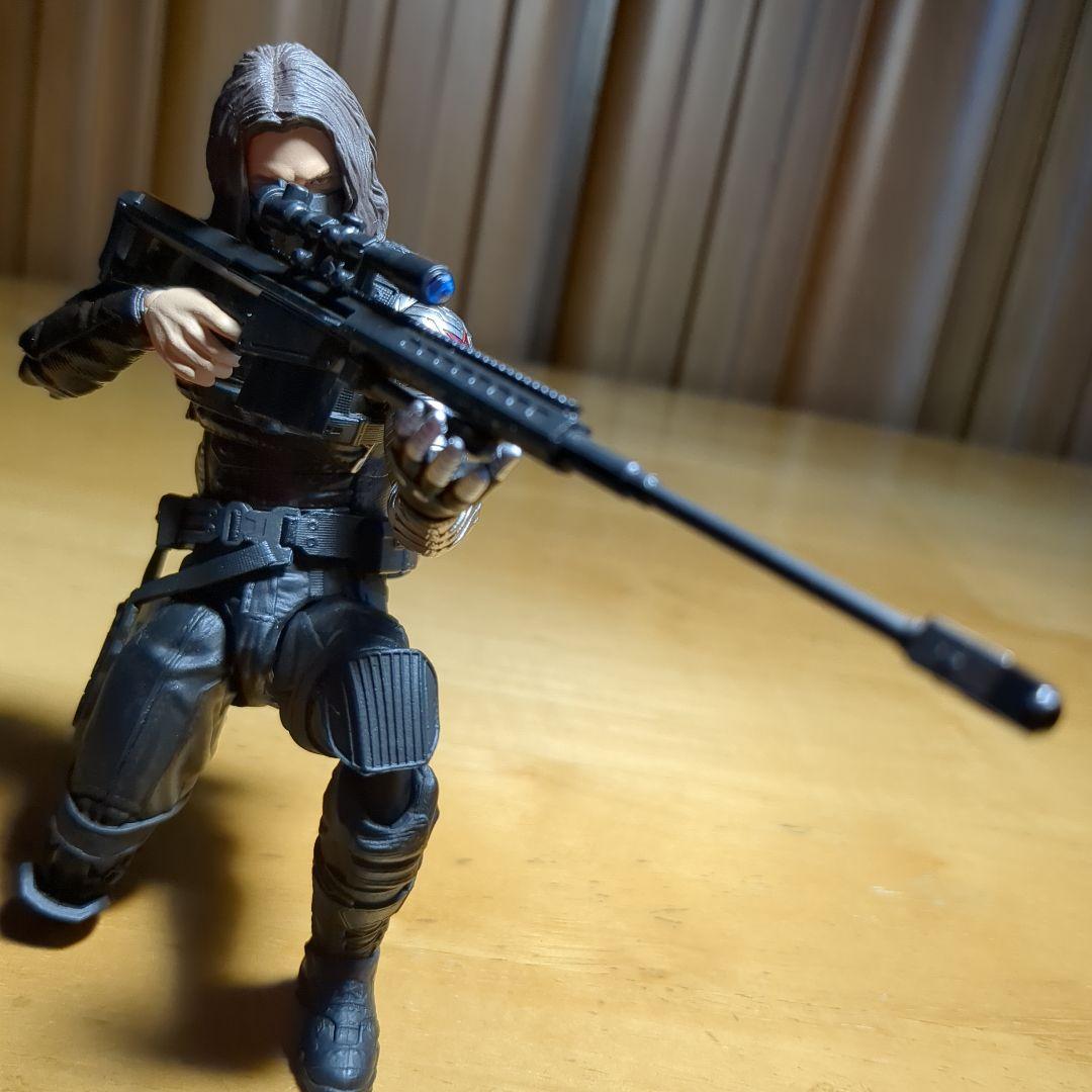 MAFEX No.203　ウィンターソルジャー　•　ウェポンセット