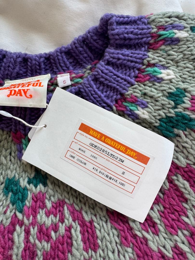 Have a grateful day 人気完売品　ウール　セーター　ローズ