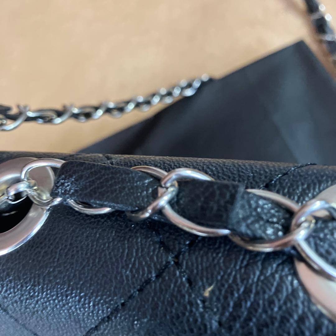 美品CHANEL ノベルティブラック ショルダーバッグ 装飾付き！