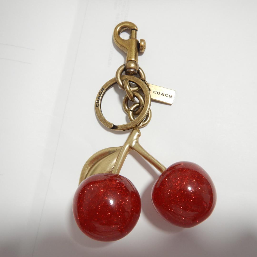 COACH チェリーバッグチャーム キーホルダー