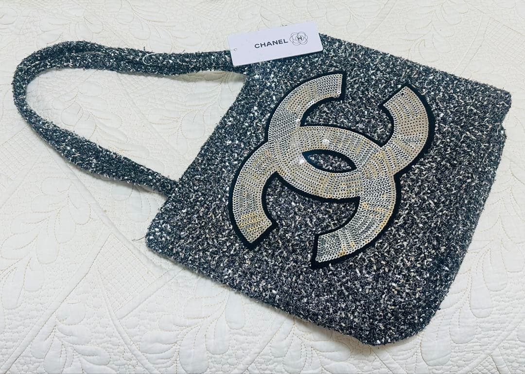 CHANELノベルティ☆スパンコールトートバッグ新品未使用シルバーダーク黒グレー