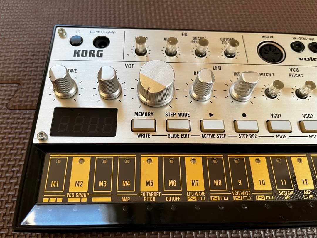 KORG volca bass アナログベースシンセサイザー