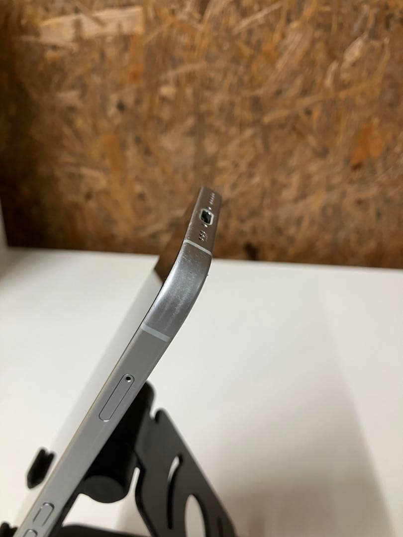 【美品】iPhone 15 256GB ブルー