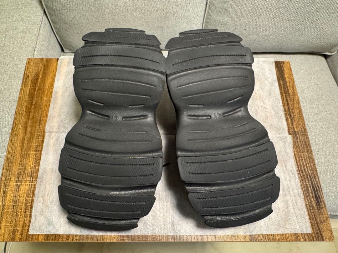 美品 BALENCIAGA バレンシアガ カットワーク レースアップスニーカー