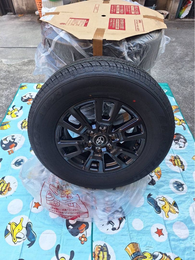 LOVE♡ ランクル250 新車取り未使用 18インチホイールタイヤセット