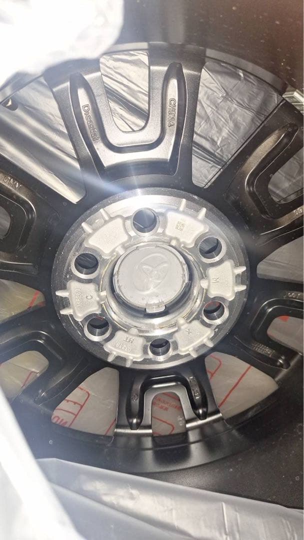 LOVE♡ ランクル250 新車取り未使用 18インチホイールタイヤセット