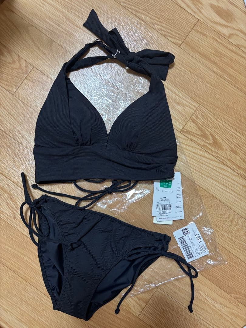 ブラック　セパレート水着 ハイネック