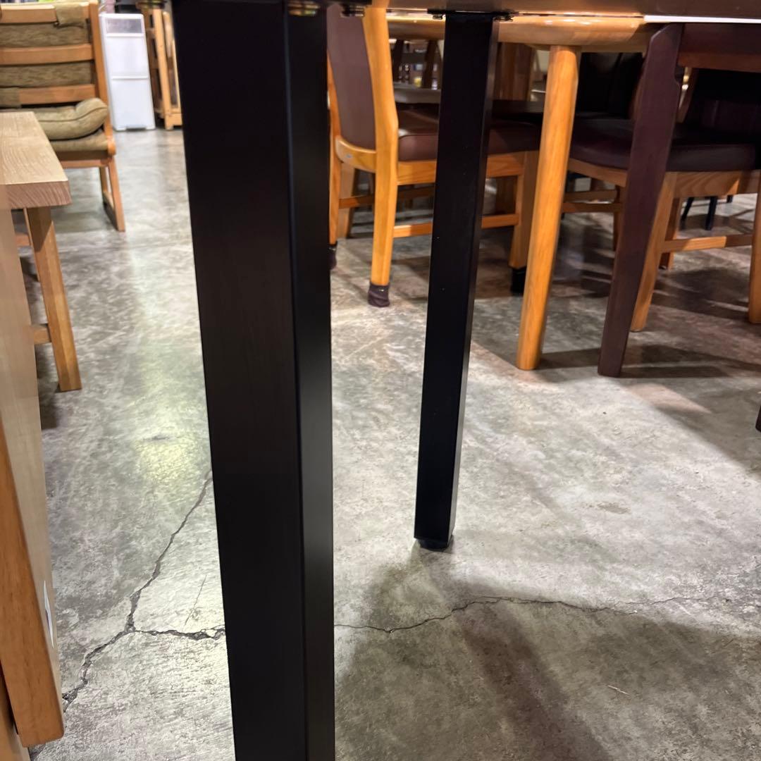 【THE TABLE】 /ラバーウッド ブラウン × Black Steel