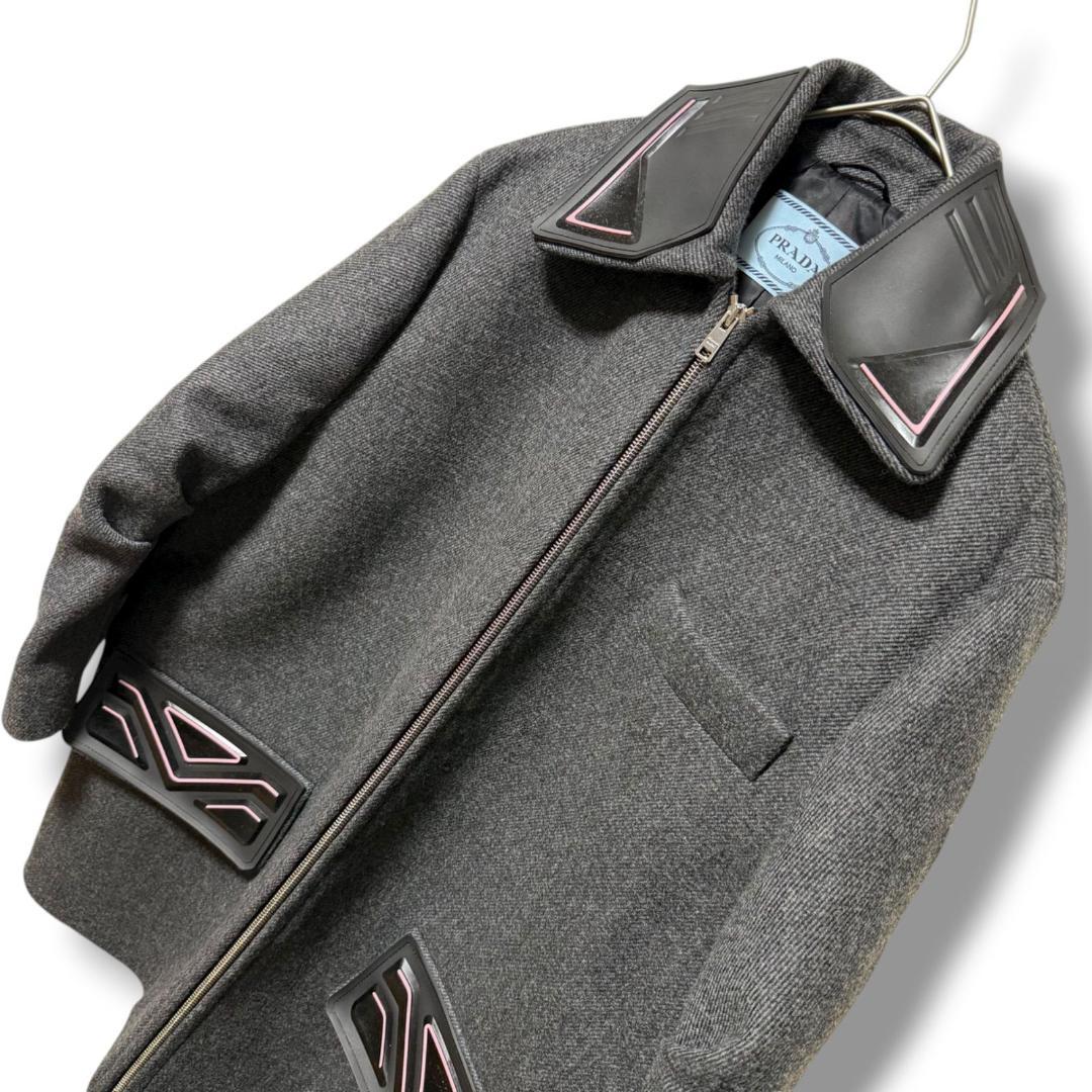 未使用に近い PRADA 贅沢三角ロゴプレート オーバーサイズ ウールコート