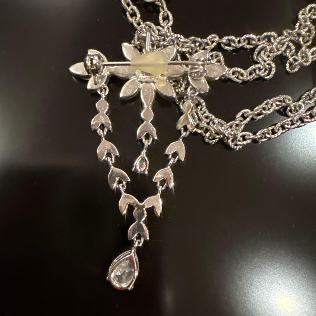 フォクシー花モチーフ ロングネックレス、ブローチ