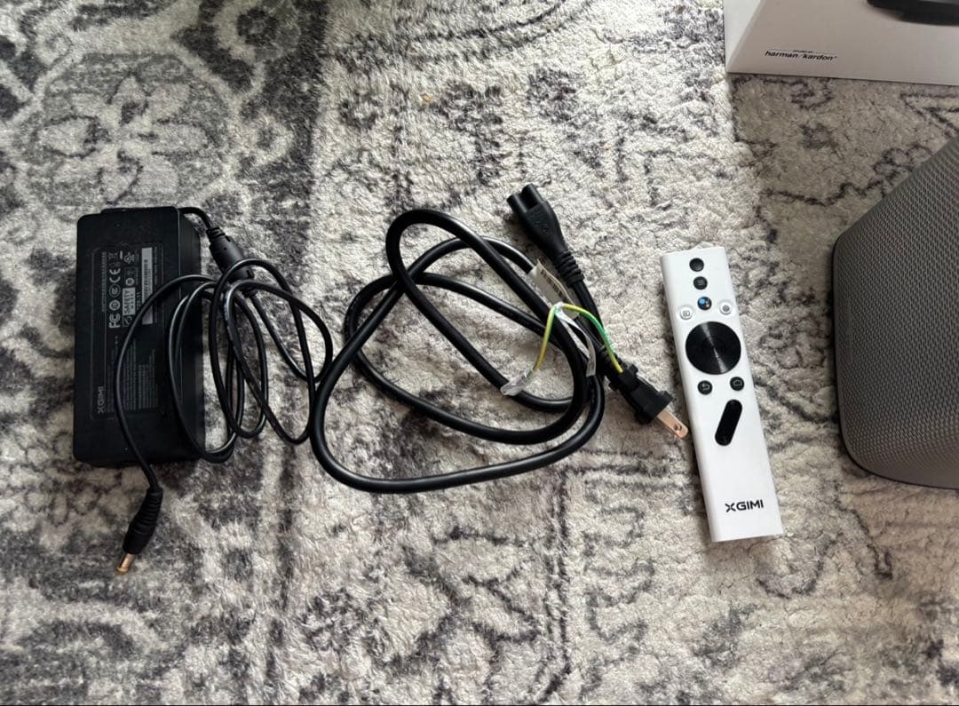 XGIMI HALO 1080P プロジェクター本体