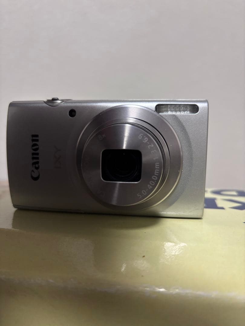 Canon IXY 200 SDカード付き　ほぼ新品