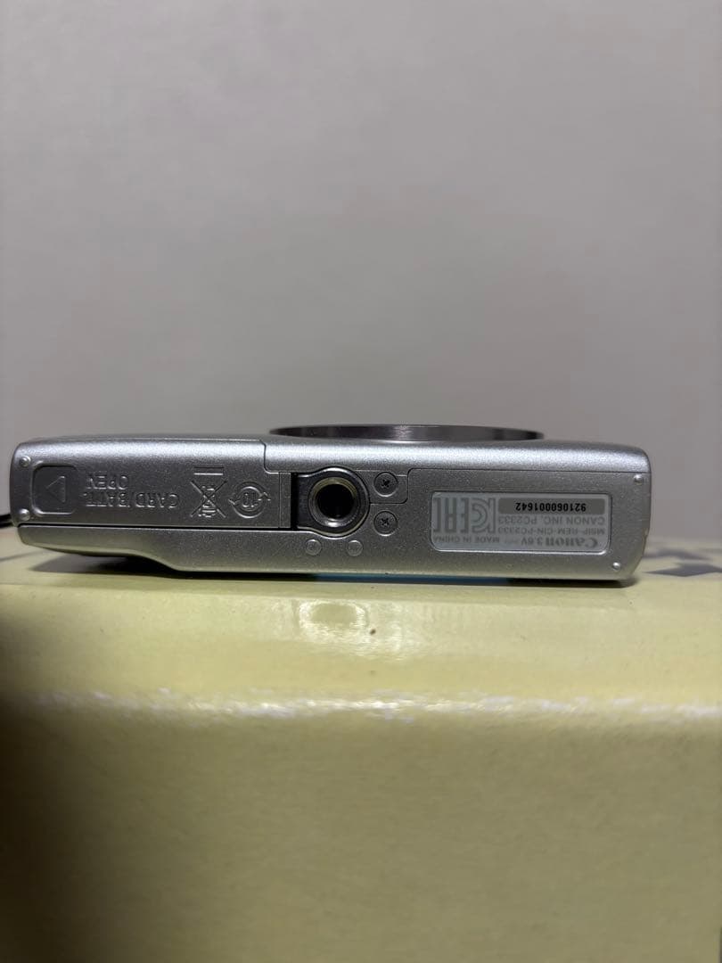 Canon IXY 200 SDカード付き　ほぼ新品