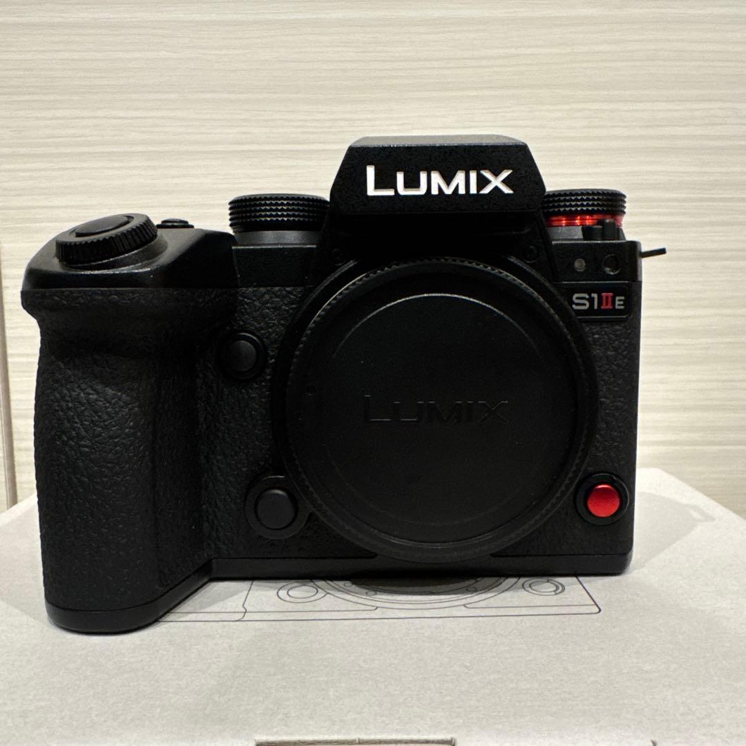 LUMIX S1IIE ミラーレス一眼カメラ
