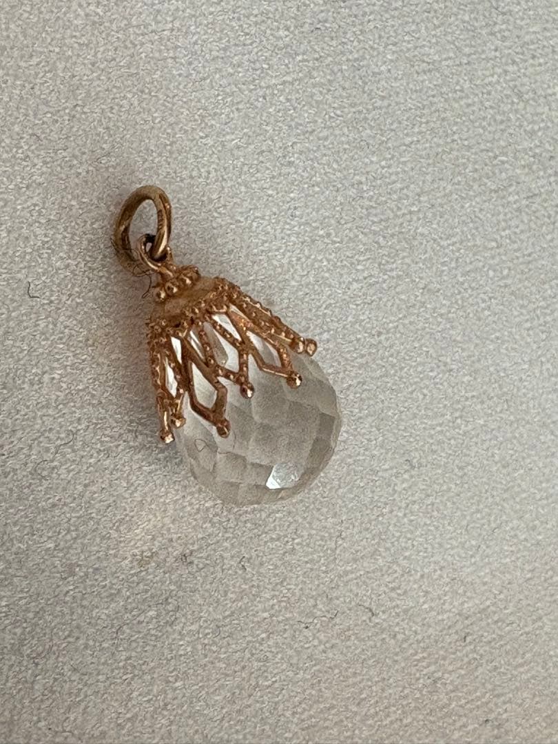 [agete] アガット K10ドロップ型カット クォーツ チャーム ２つセット