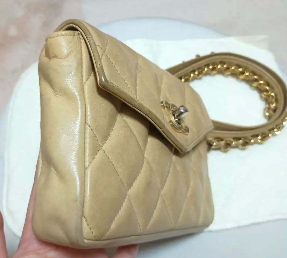 CHANELシャネルベージュ キルティングウエストポーチ シャネル ココマーク