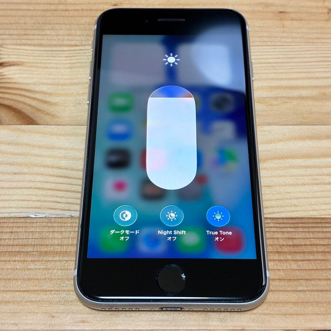 t*2様 バッテリー新品　iPhoneSE第3世代64GB SIMフリー　美品