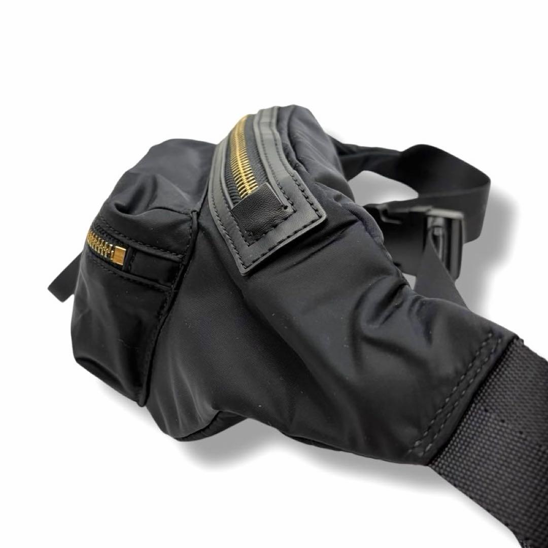 【美品】トリーバーチ ボディバッグ ウエストポーチ ナイロン