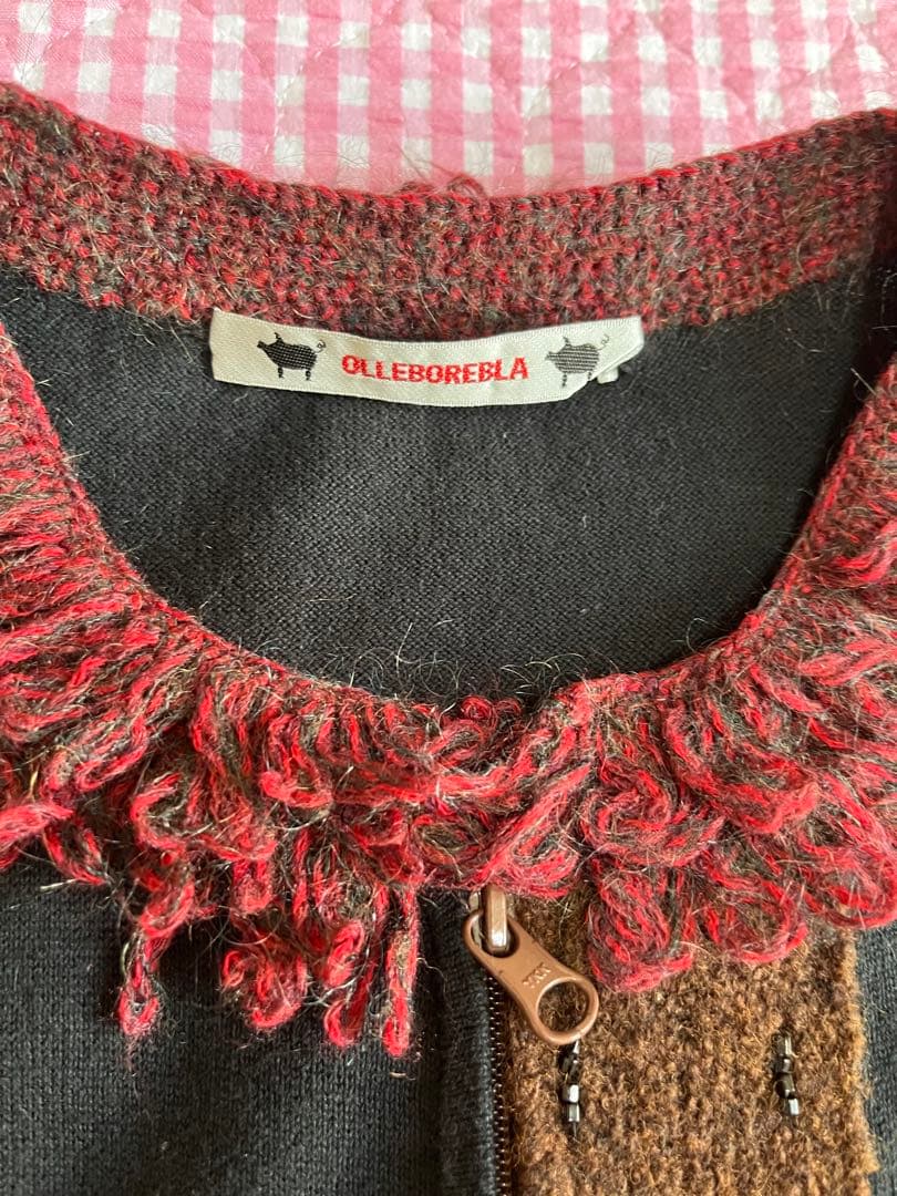 アルベロベロ　可愛いうさぎちゃんのニットベスト